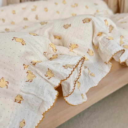 AOJIM Cute Toddler Kids Duvet Cover, 1-Piece Muslin Cotton Ruffled Bedding Duvet Cover with Little Yellow Duck, Soft Breathable 2-Layer Gauze Baby Kids Comforter Cover for Girls Boys (47X59'')